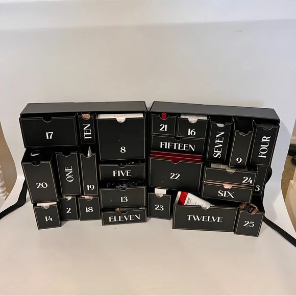 Saks 25 Days Of Beauty Advent Calendar